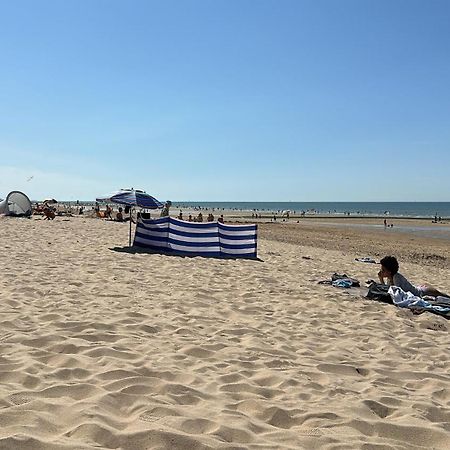 Oostende Studio Royal Ascot Q7 Met Terras En Zeezicht Op Toplocatie Esterno foto